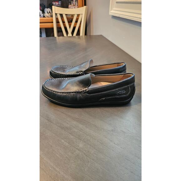ECCO Black Leather Loafers Driving Slip-On Shoes Men’s‎ U.S. Size 7.5 EU 40 main image 4